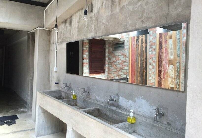 Номер Стандарт Совместная Ванная, The Frame Guesthouse   Hostel