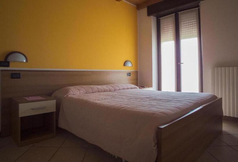 스탠다드 룸, Albergo Ristorante Innocenti