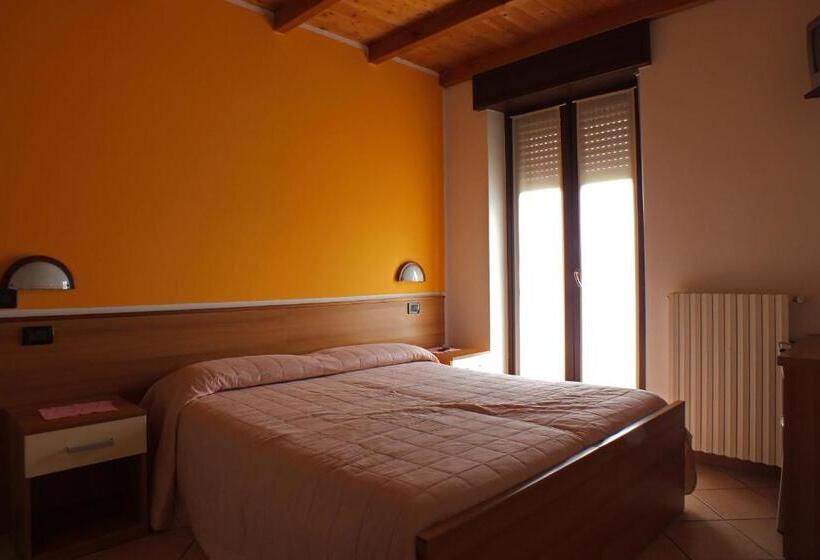 Номер Стандарт, Albergo Ristorante Innocenti