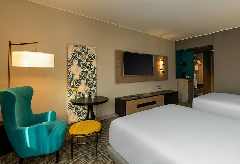 Номер Deluxe, Hyatt Centric San Isidro Lima
