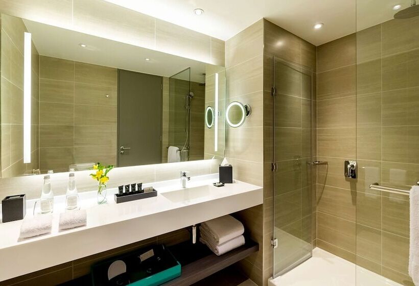 Номер Deluxe, Hyatt Centric San Isidro Lima