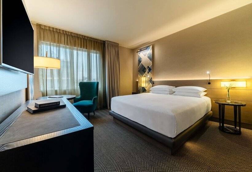 Номер Deluxe, Hyatt Centric San Isidro Lima