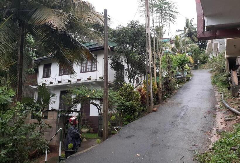Deluxe-huone Parveke, Kandy Mountain Cottage