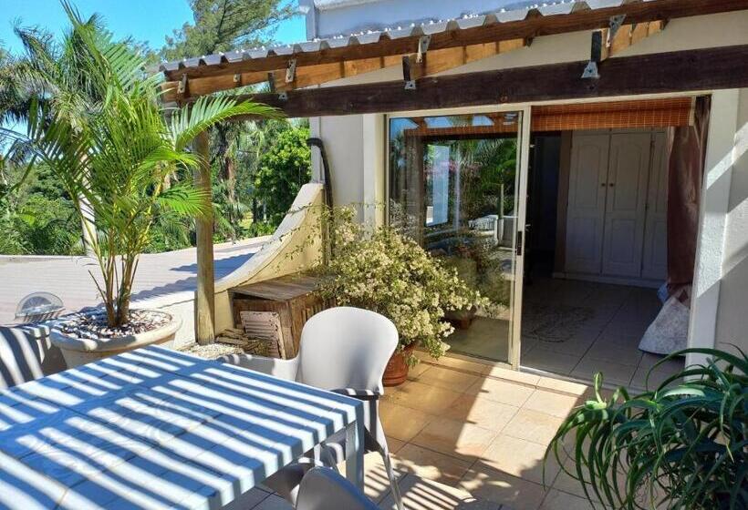جناح عائلي, Villa Roc Guesthouse   Solar Power