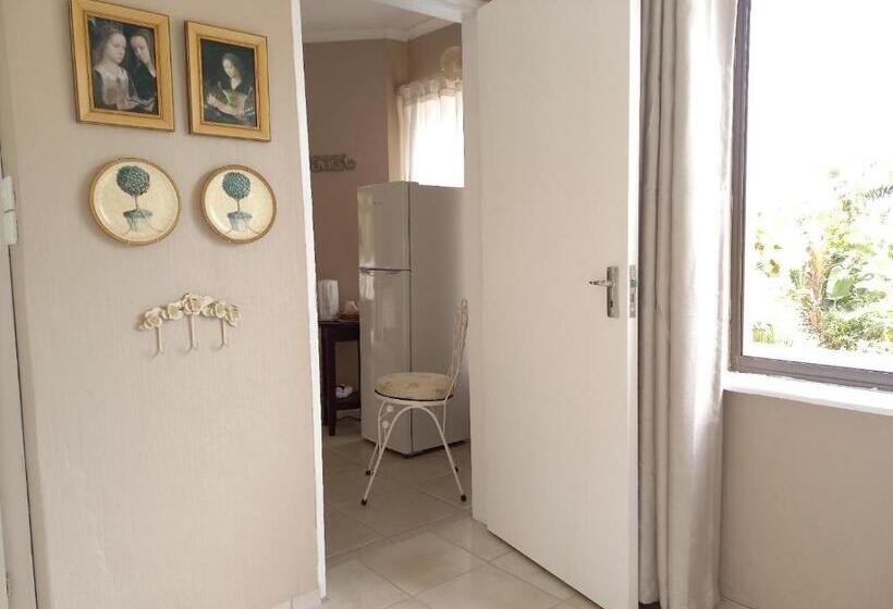 Family Suite, Villa Roc Guesthouse   Solar Power
