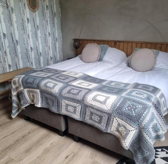 Номер Стандарт, Bed & Breakfast Aan De Beek