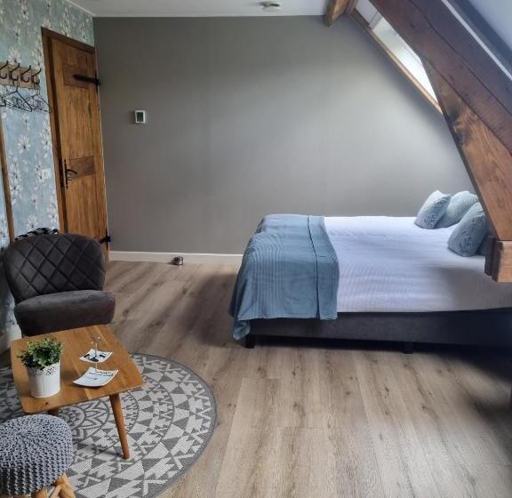 Номер Стандарт Трехместный, Bed & Breakfast Aan De Beek