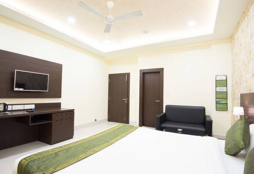 豪华房间, Treebo King S Court Chandrasekharpur