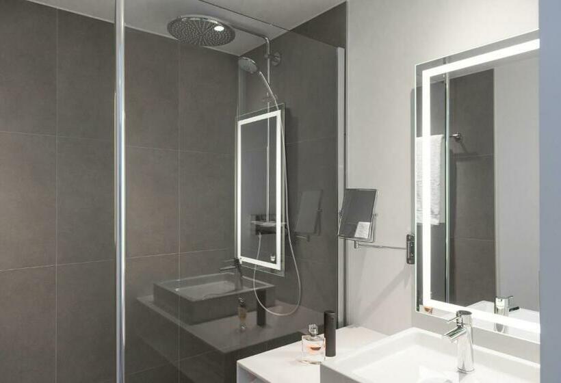 Семейный Номер, Novotel Charleroi Centre