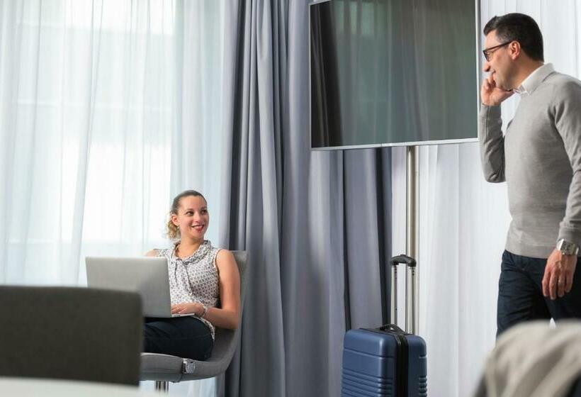 Люкс Superior, Novotel Charleroi Centre