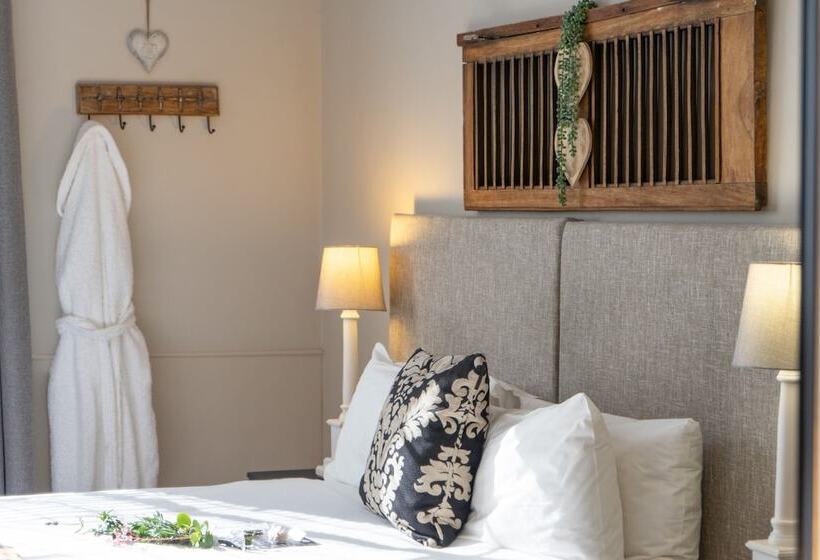 Четырехместный Номер Deluxe, De Akker Guest House Oudtshoorn