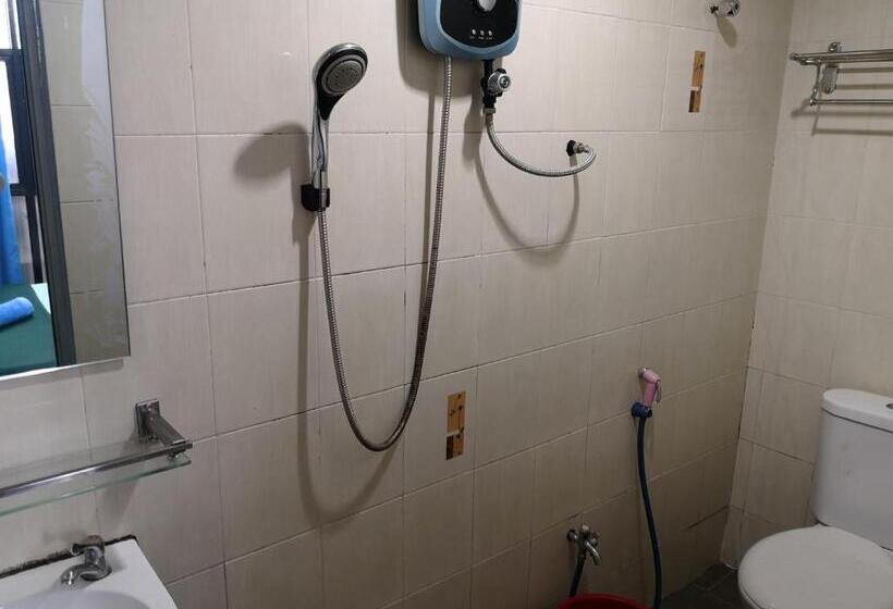 سوییت خانوادگی, Kristal Inn Hotel Uitm Shah Alam