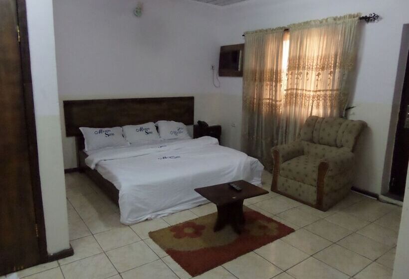 سوییت لوکس, Micron International Suites