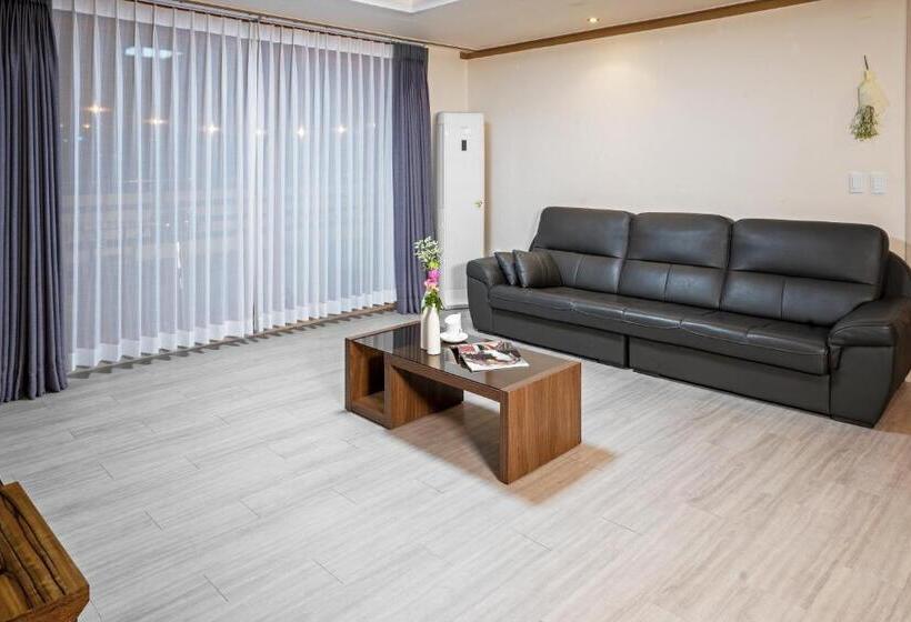 Suite with Terrace, Home Fourest Resort Geoje