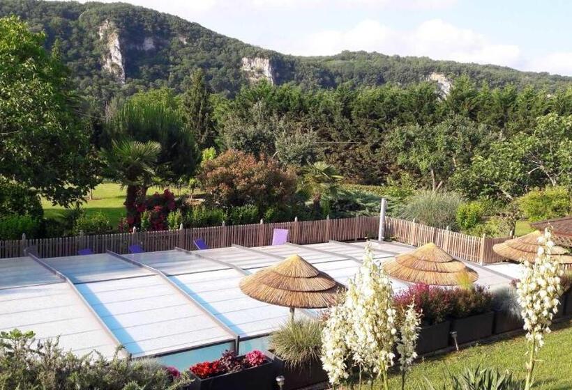 Номер Стандарт, La Roseraie