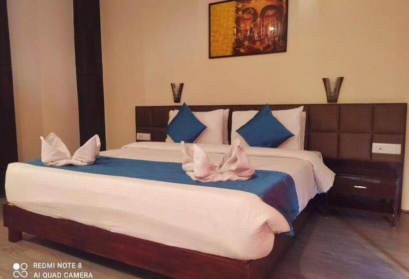 سوییت با چشم‌انداز کوه, Staynest Gangtok 300 Mtr From Mall Road