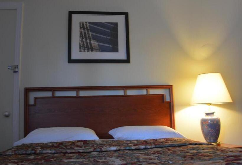 Люкс, Motel Chez Nous