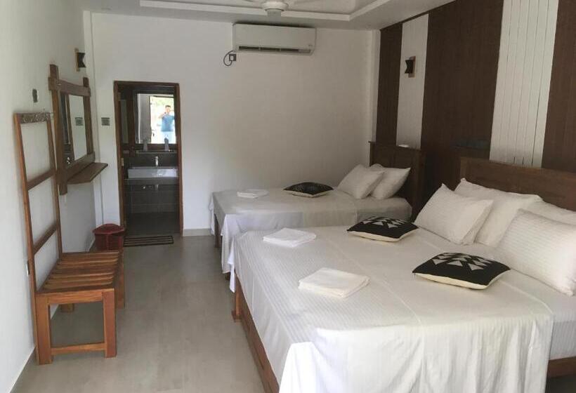 اتاق کلاسیک سه تخته, Nn Beach Resort & Spa