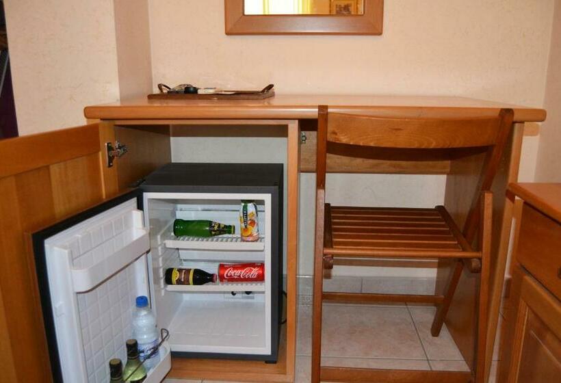 Номер Стандарт Трехместный, Ristorante L'avvenire