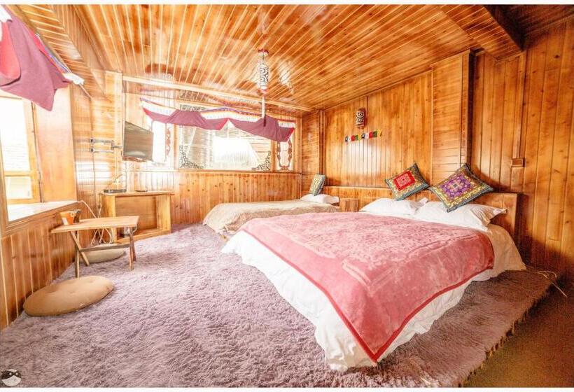 Семейный Номер, Yi's Hostel