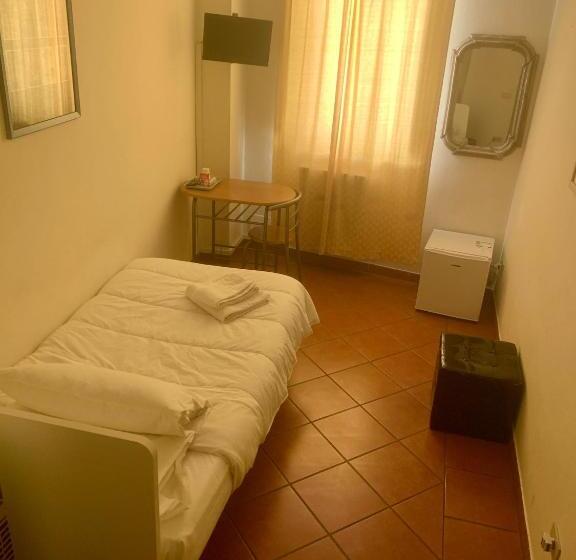 اتاق استاندارد یک نفره, Al Cardinale Rooms & Studios