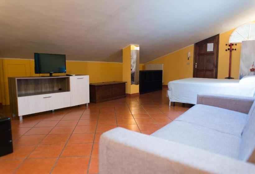 اتاق لوکس, Al Cardinale Rooms & Studios