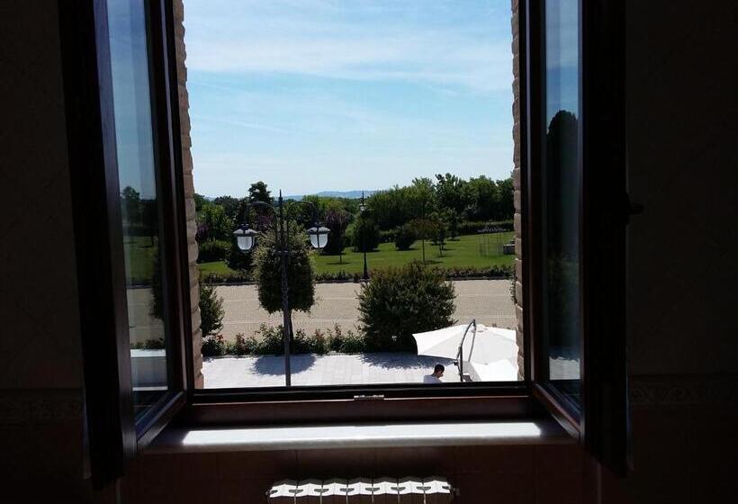 Номер Стандарт, Postiglione Country House