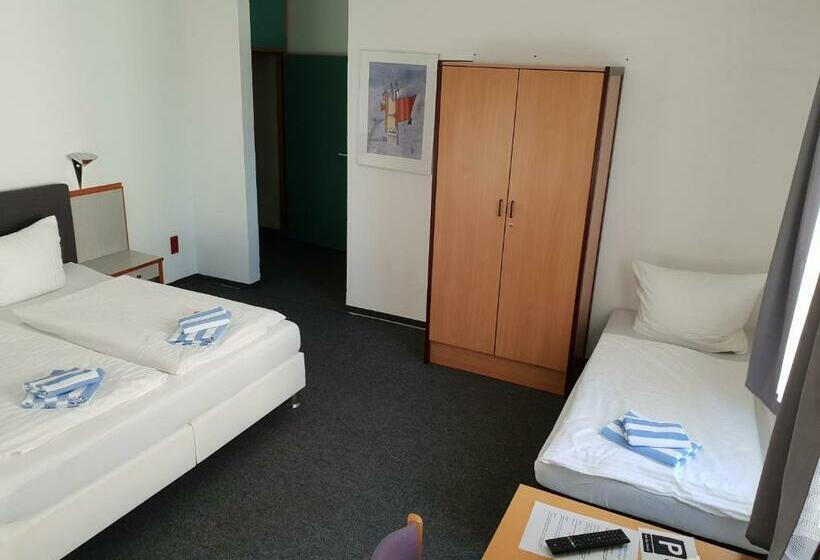 اتاق استاندارد سه نفره, Appartement Hotel Rostock
