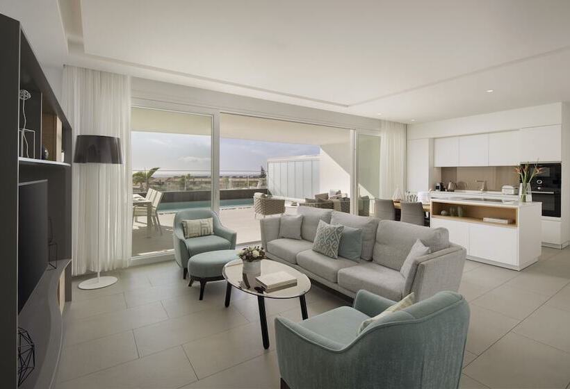 豪华两卧套房, Royal Hideaway Corales Suites