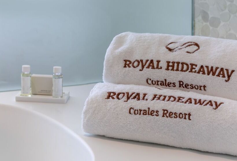 فيلا غرفة نوم واحدة مع مسبح, Royal Hideaway Corales Suites