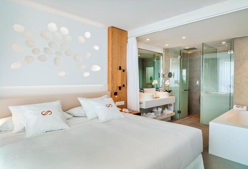 豪华套房, Royal Hideaway Corales Suites