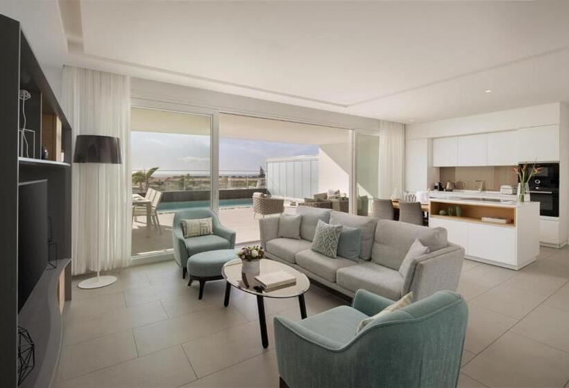 豪华两卧套房, Royal Hideaway Corales Suites