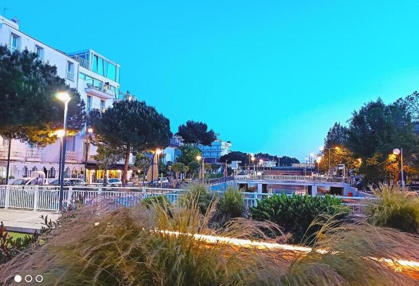 Quarto Estandar Individual, Garisenda B&b   In Centro A Riccione