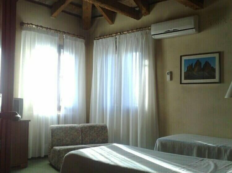 Четырехместный Номер Стандарт, Locanda Stella D'oro
