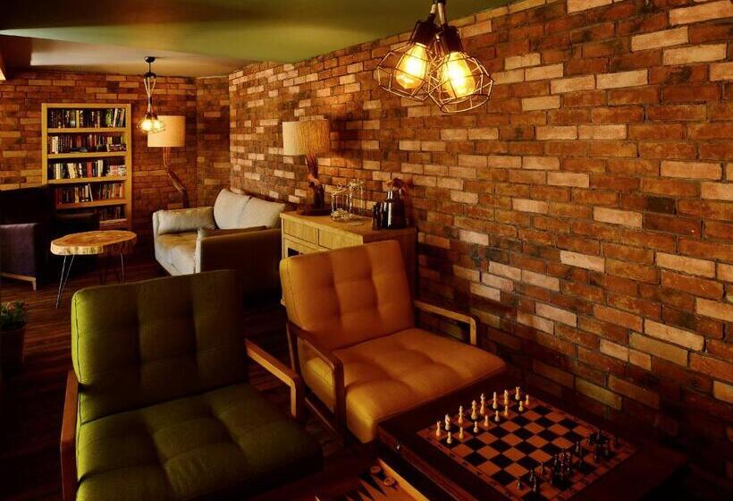 Quarto Estandar, Prince Apart