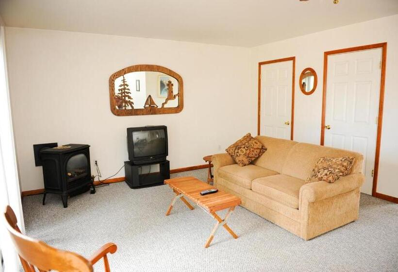 Дом 3 Спальни, Clear Lake Resort