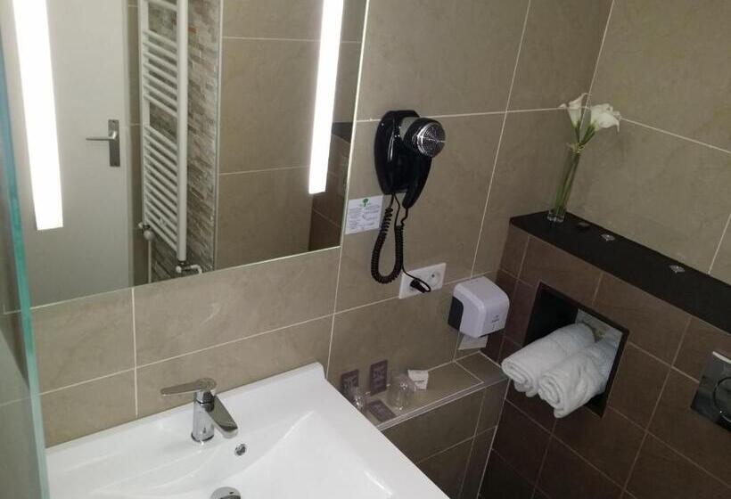 Номер Стандарт Трехместный, Hôtel Beausoleil