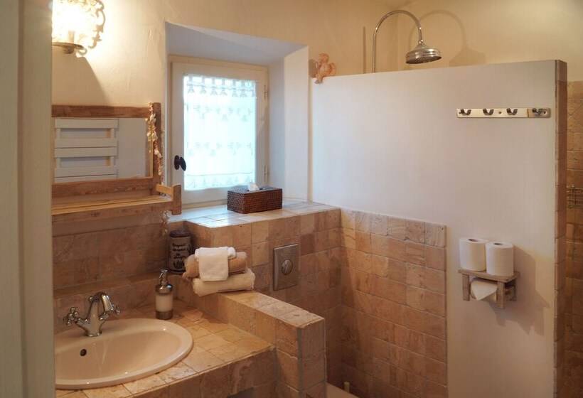Номер Стандарт, Le Mas Des Etoiles   Luberon B&b