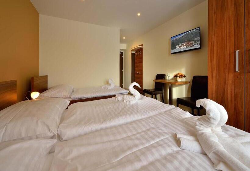 豪华三人间, Villa Gloria Rooms & Apartments