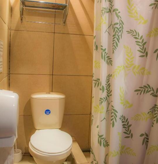 Quarto Economy, Blue House Youth Hostel
