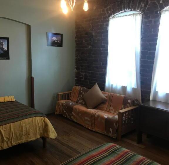 Quarto quádruplo Económico Casa de banho partilhada, Blue House Youth Hostel