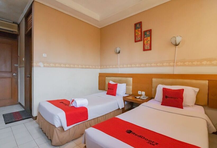 Номер Economy, Reddoorz Plus @ Sukamulya Pasteur 2