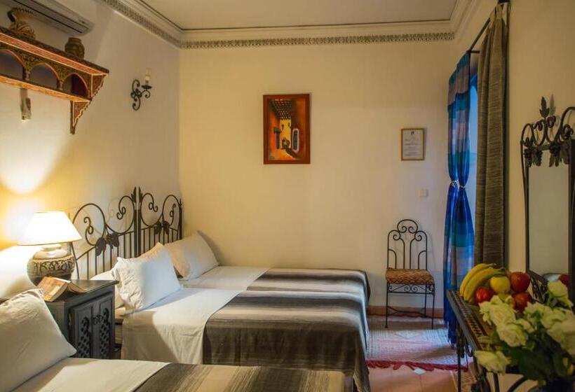 اتاق استاندارد سه نفره, Riad Jnane Mogador
