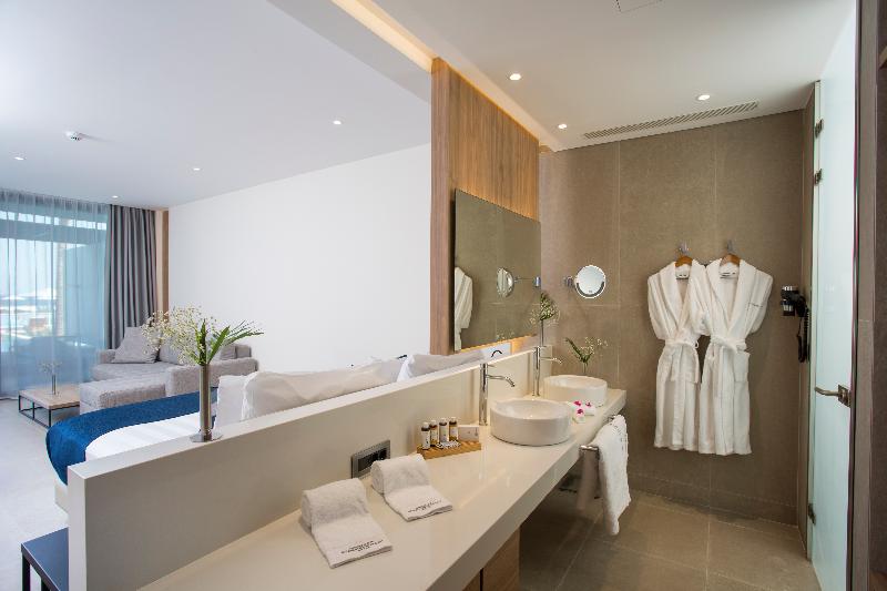 Полулюкс Вид на Море, Gennadi Grand Resort