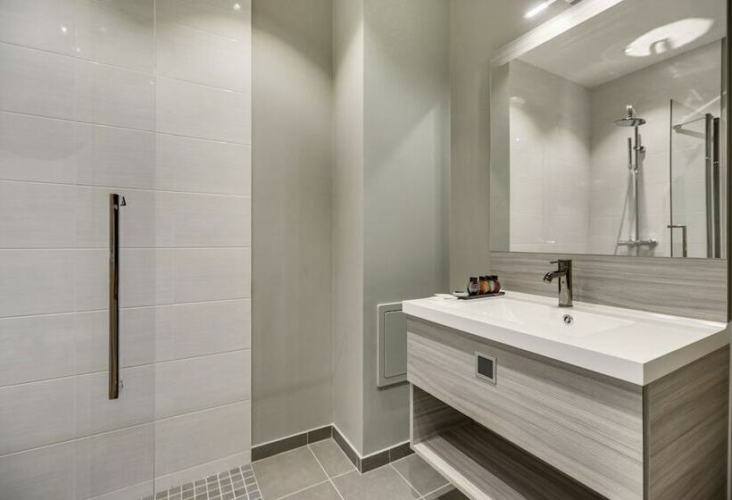 Standard Studio, Mode Arc De Triomphe