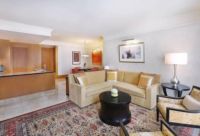 Апартаменты 3 Спальни, Ritz Carlton Residences Difc Downtown Dubai