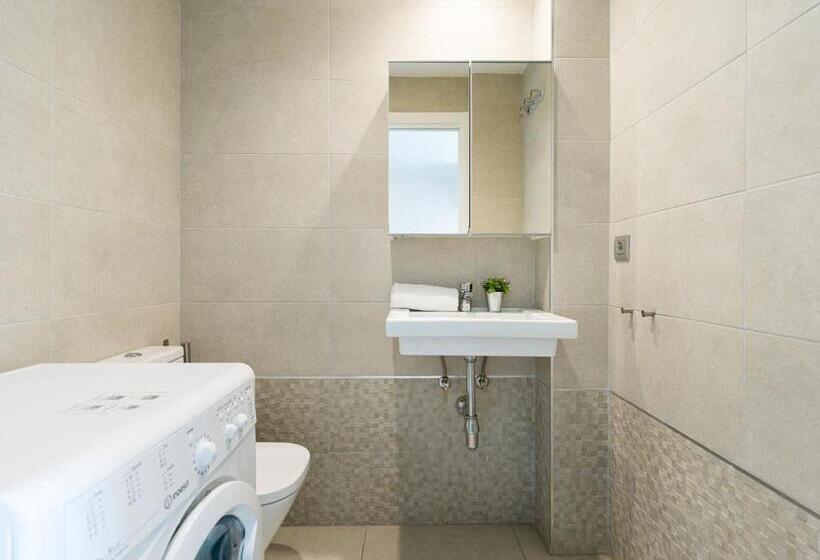 １ベッドルームドゥプレックスアパートメント, Tusity Yeah Apartments
