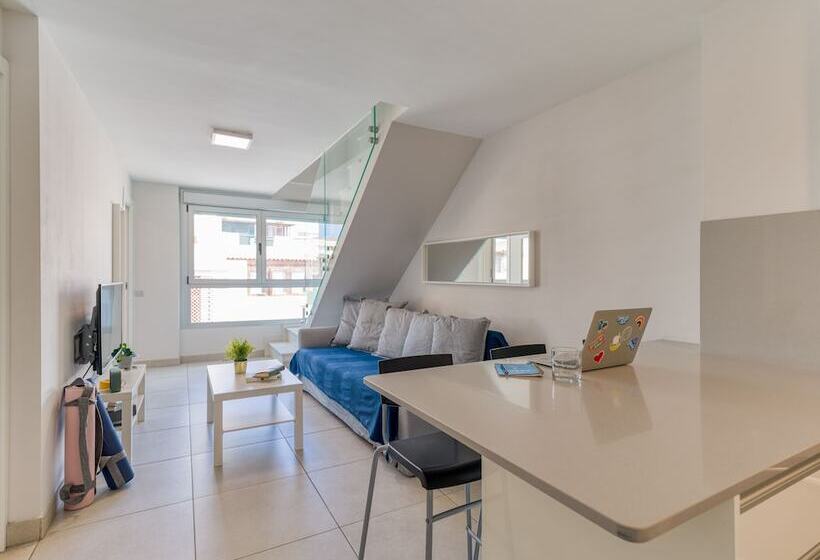 １ベッドルームアパートメント, Tusity Yeah Apartments