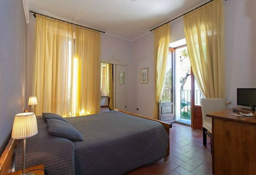 Quarto Estandar Vista Mar com Sacada, Ducale