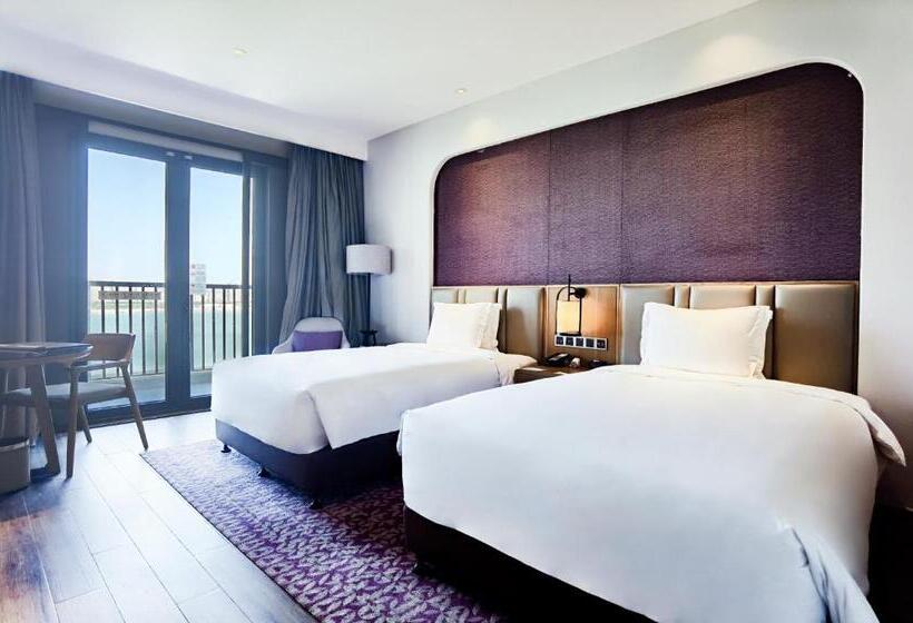 디럭스 룸 바다 전망, Crowne Plaza Qingdaoorientalmoviemetropolis, An Ihg